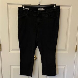Torrid Women’s Black Ankle Crop Jeans Jeggings Size 20